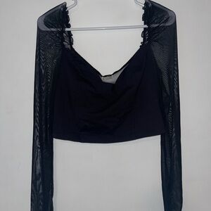 Free PeopleChic Black Long Sleeve Crop Top